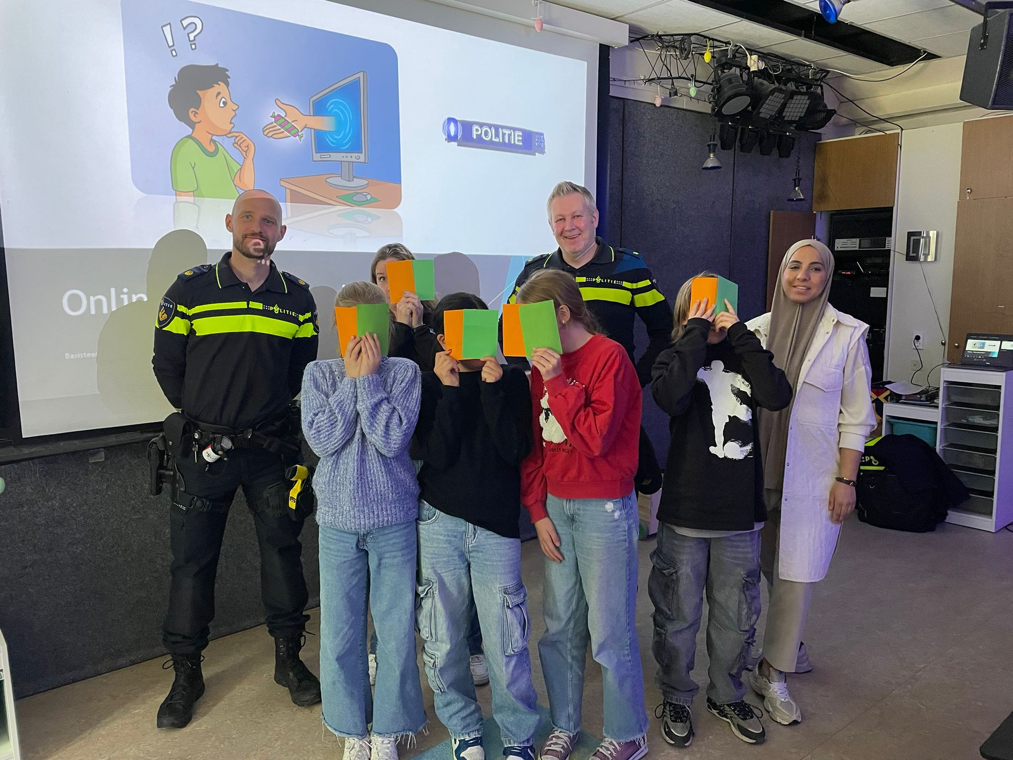 Voorlichting over online weerbaarheid voor basisschoolleerlingen Amsterdam West
