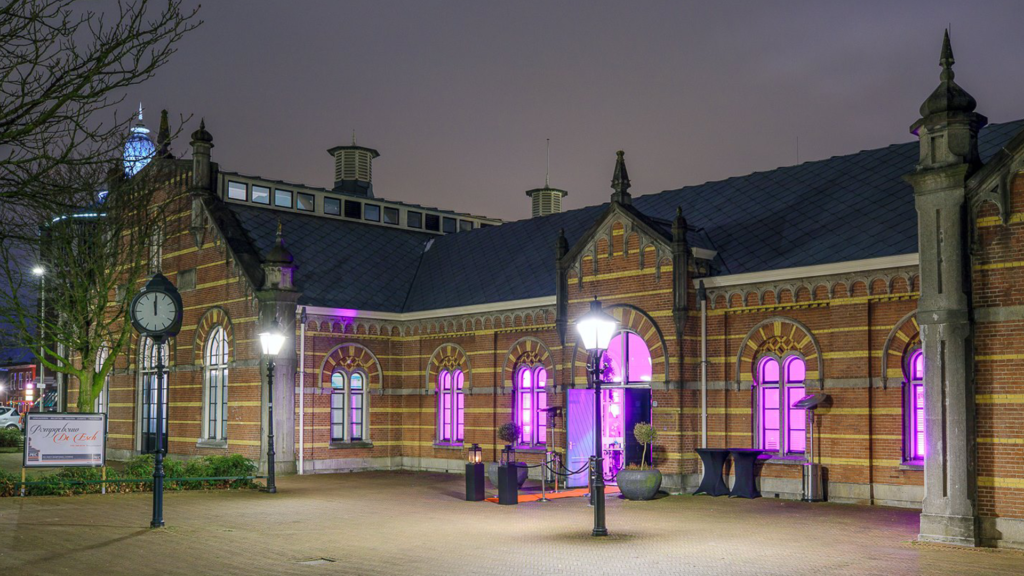 Huis van de Wijk Pompgebouw De Esch
